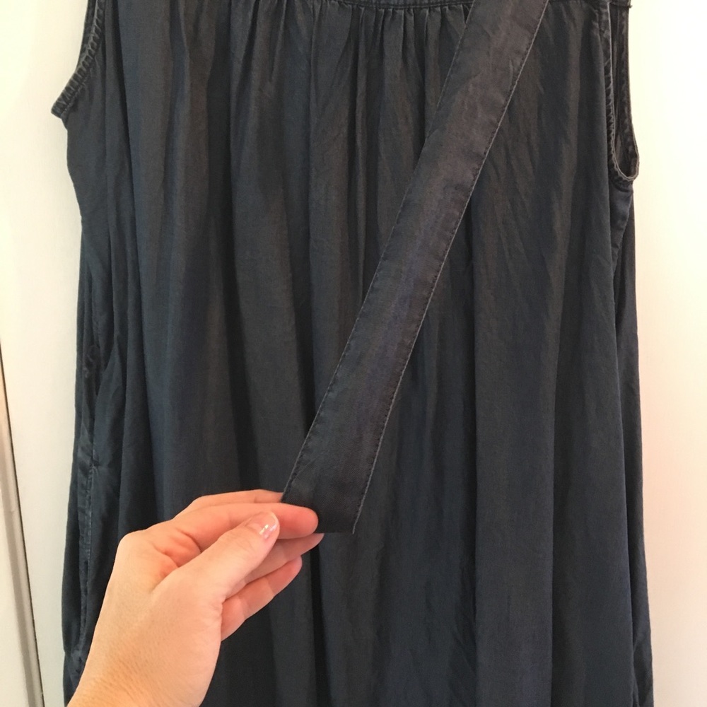 Gap sleeveless denim dress